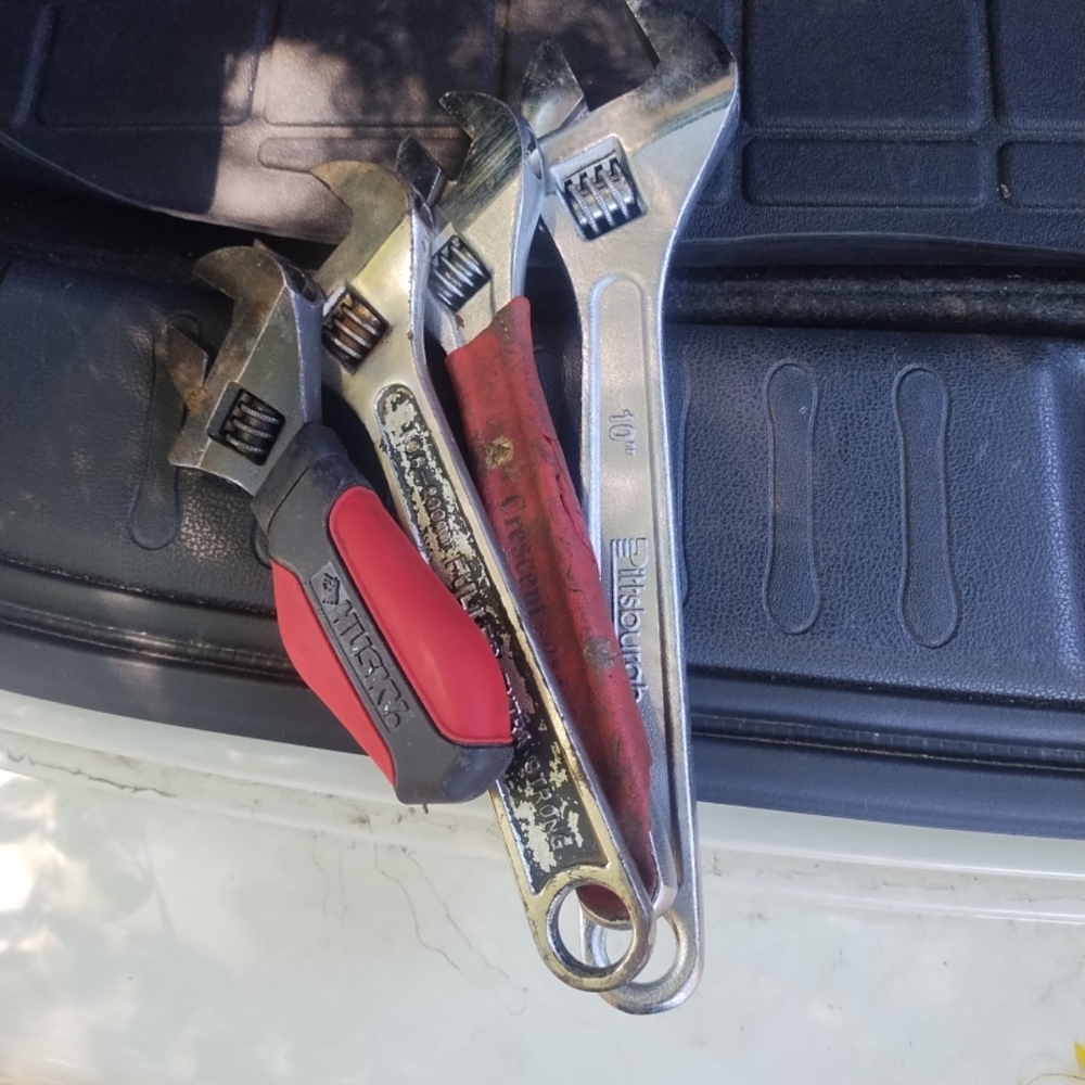 Adjustable Wrench - Black/Red Grip